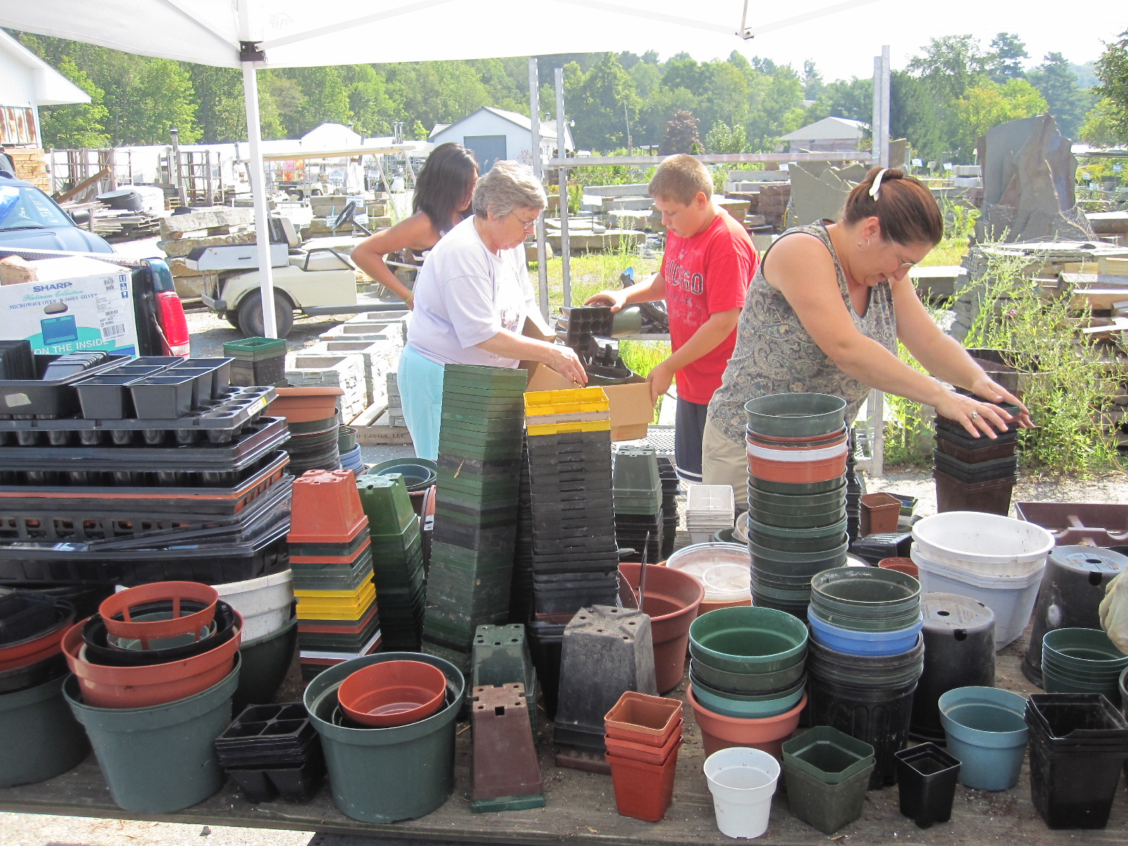 Garden Color Recycling Plastic Plant Pot Containers