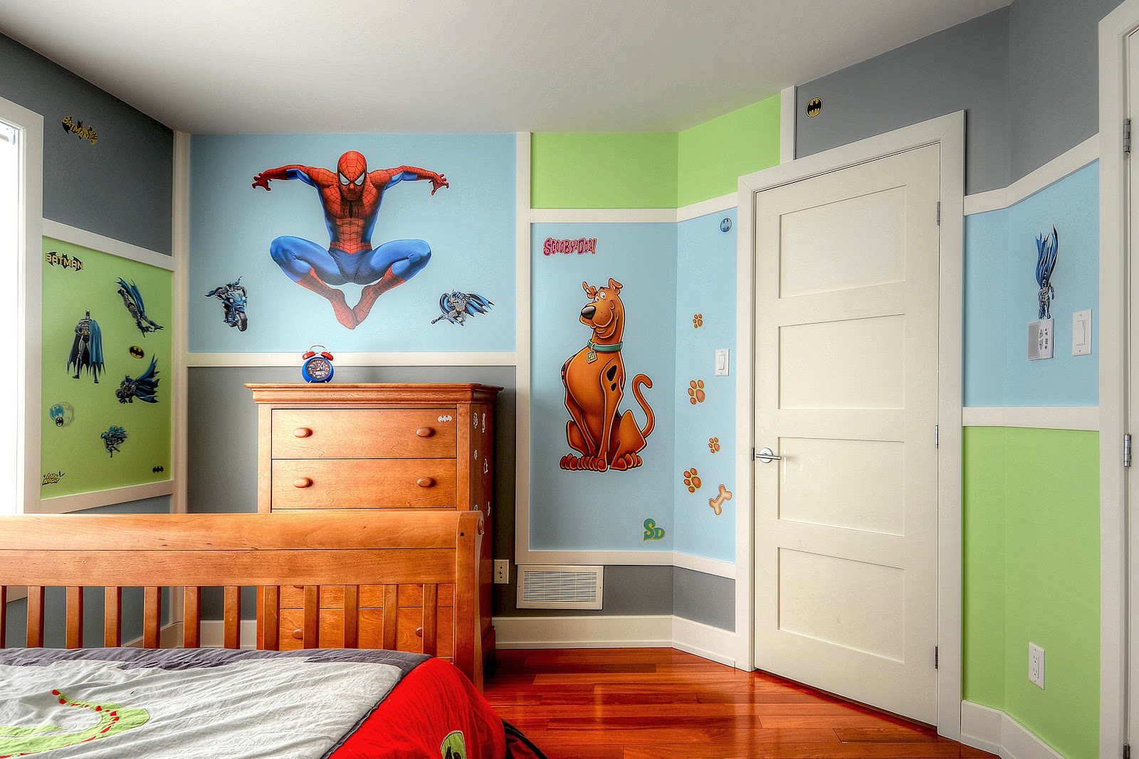 L'ESPACE DÉCO Une chambre, un garçon et des personnages!