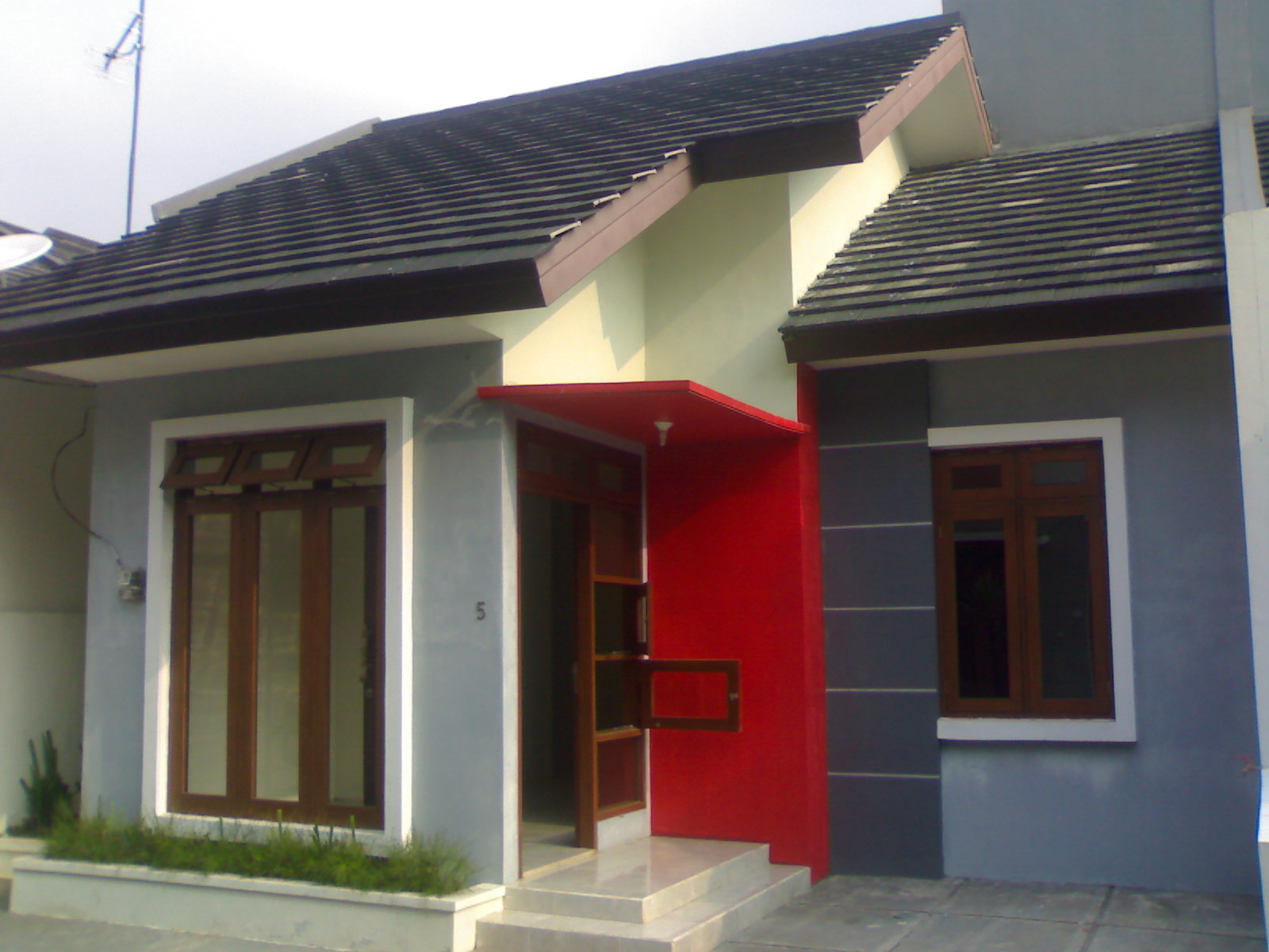 85 Model Lisplang Grc Sisi Rumah Minimalis