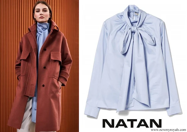 Queen Mathilde wore Natan cotton poplin bowtie blouse in light blue Fall Winter 2020 collection