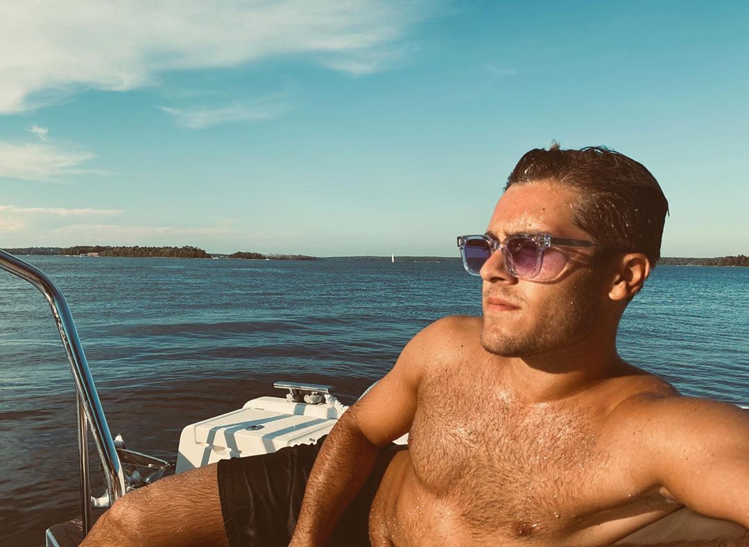Benjamin Ingrosso Shirtless On Instagram 20 08 2020