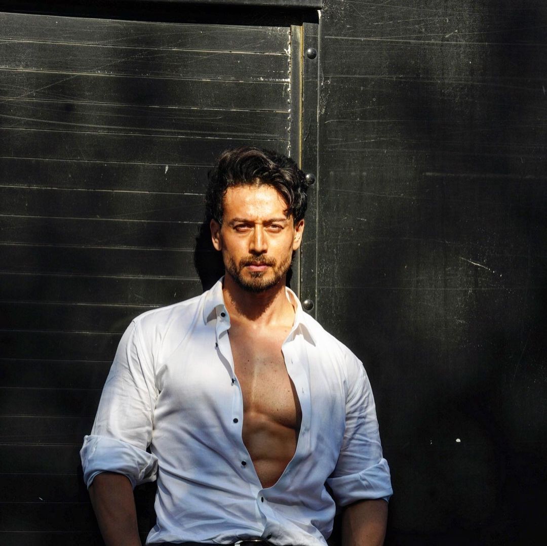 Shirtless Bollywood Men: Tiger Shroff's hot white shirt unbuttoned series