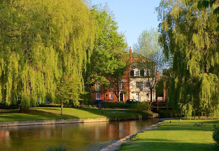 Explore & Discover The Best of Wiltshire, England