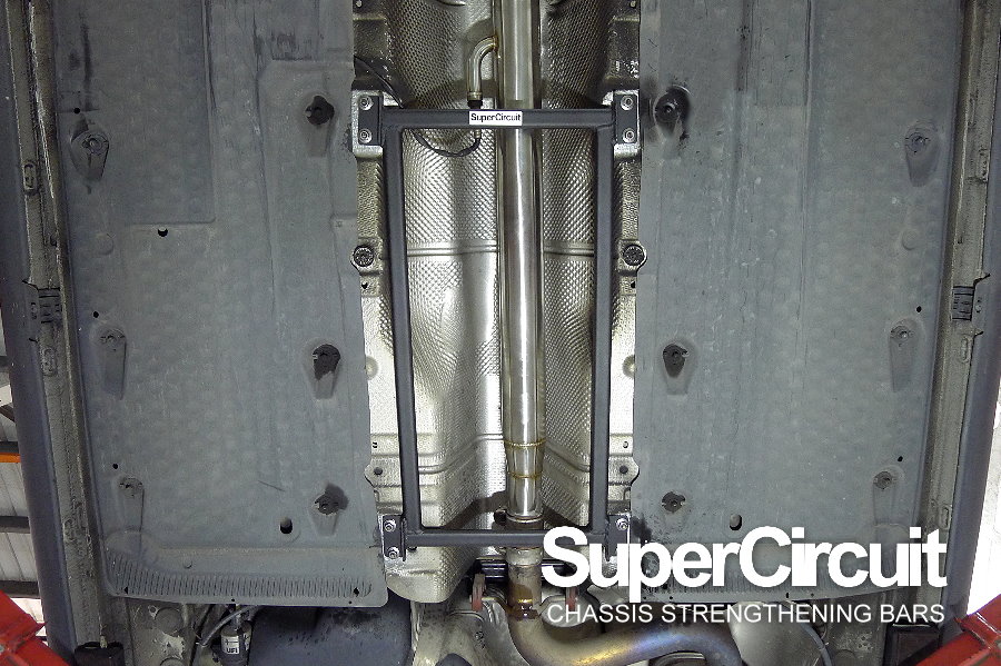 SUPERCIRCUIT CHASSIS STRENGTHENING BARS Volkswagen Golf GTI (Mk6) Mid