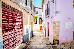 نزل اسبانية تطرد 46 مغربي وسط أزمة انتشار فيروس كورونا