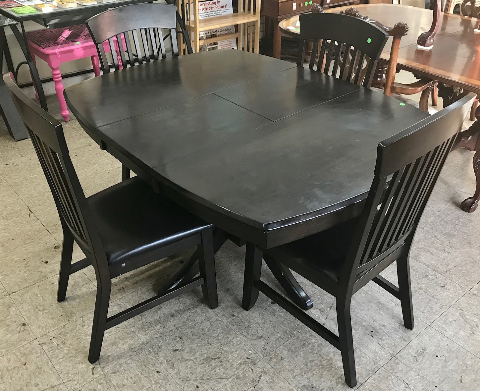 Uhuru Furniture & Collectibles 468702 Black Table & 4 Chairs 225 SOLD