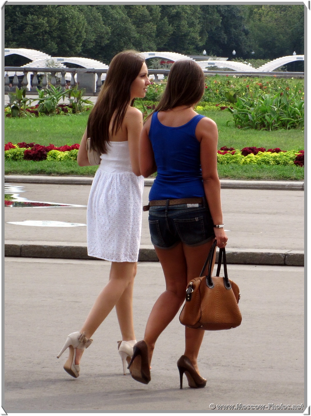 Russian Girls on the Moscow Streets - 5.