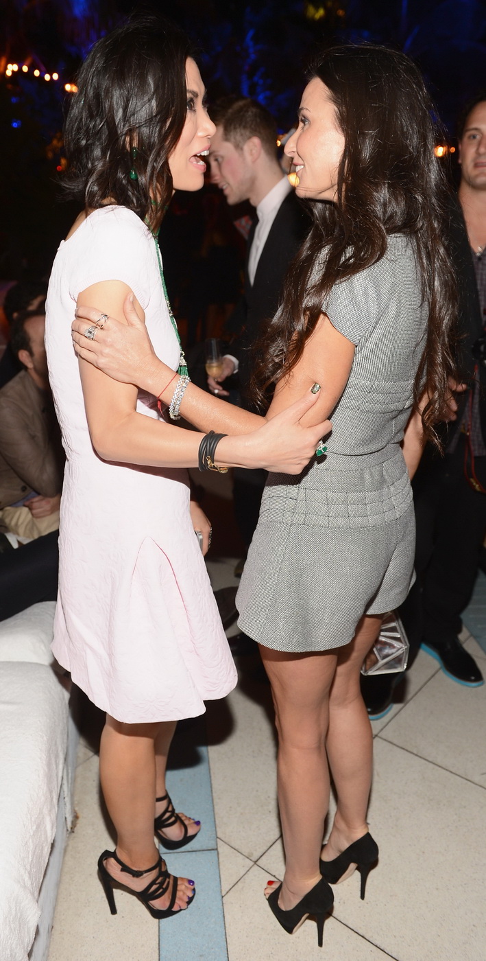 Her Calves Muscle Legs: Demi Moore and her calves - Thank you Peter