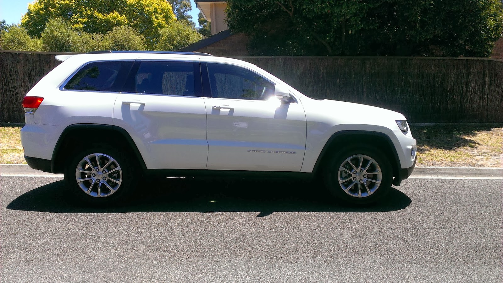 Roadtestmaster: Jeep Grand Cherokee Laredo 4x2