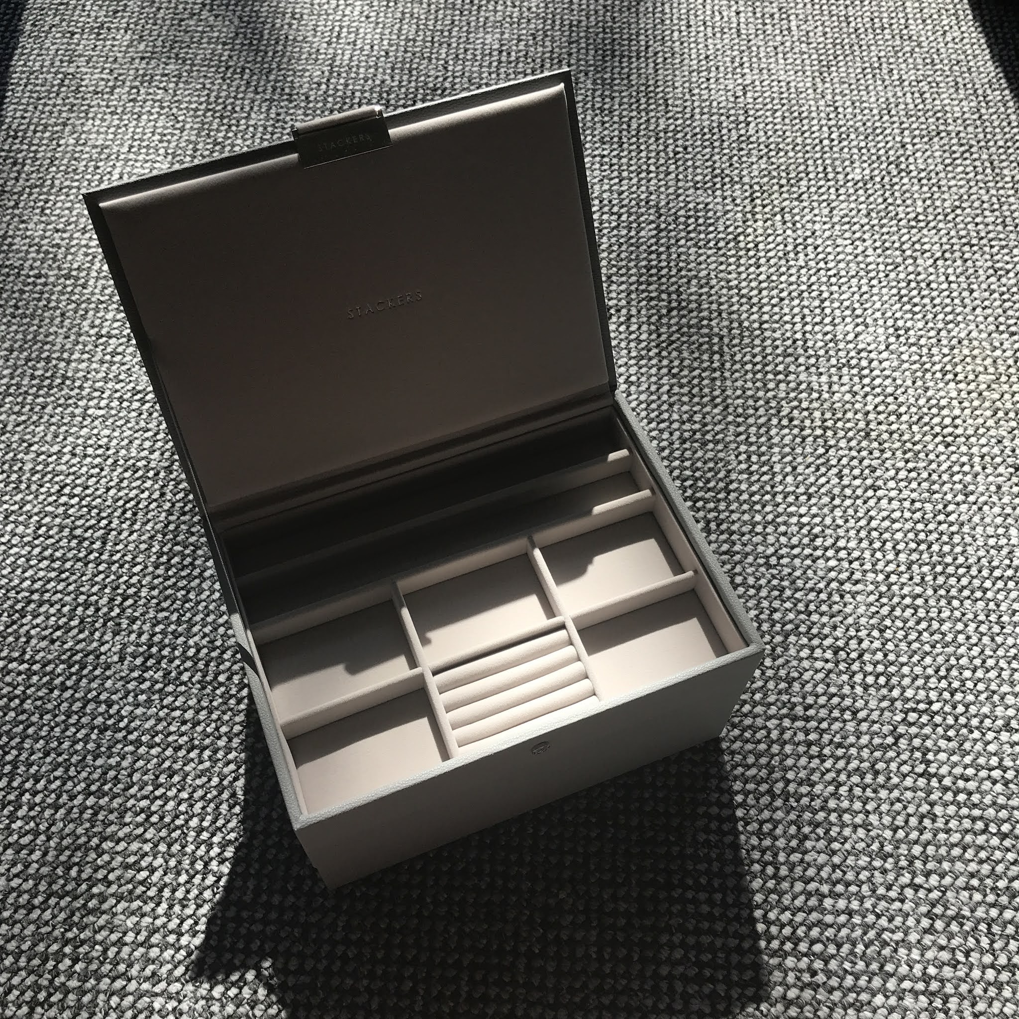 Stackers: The Best Jewellery Box! (Review)