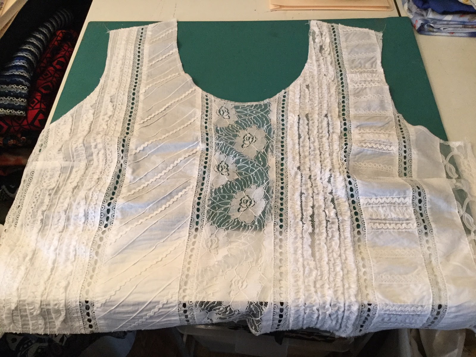 Diary of a Sewing Fanatic: My Cashmerette Montrose Top