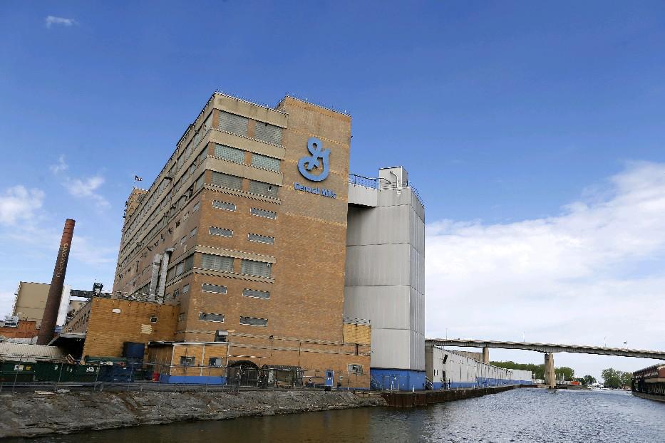 Towns and Nature Buffalo, NY Grain Elevators Overview and Sand Delivery