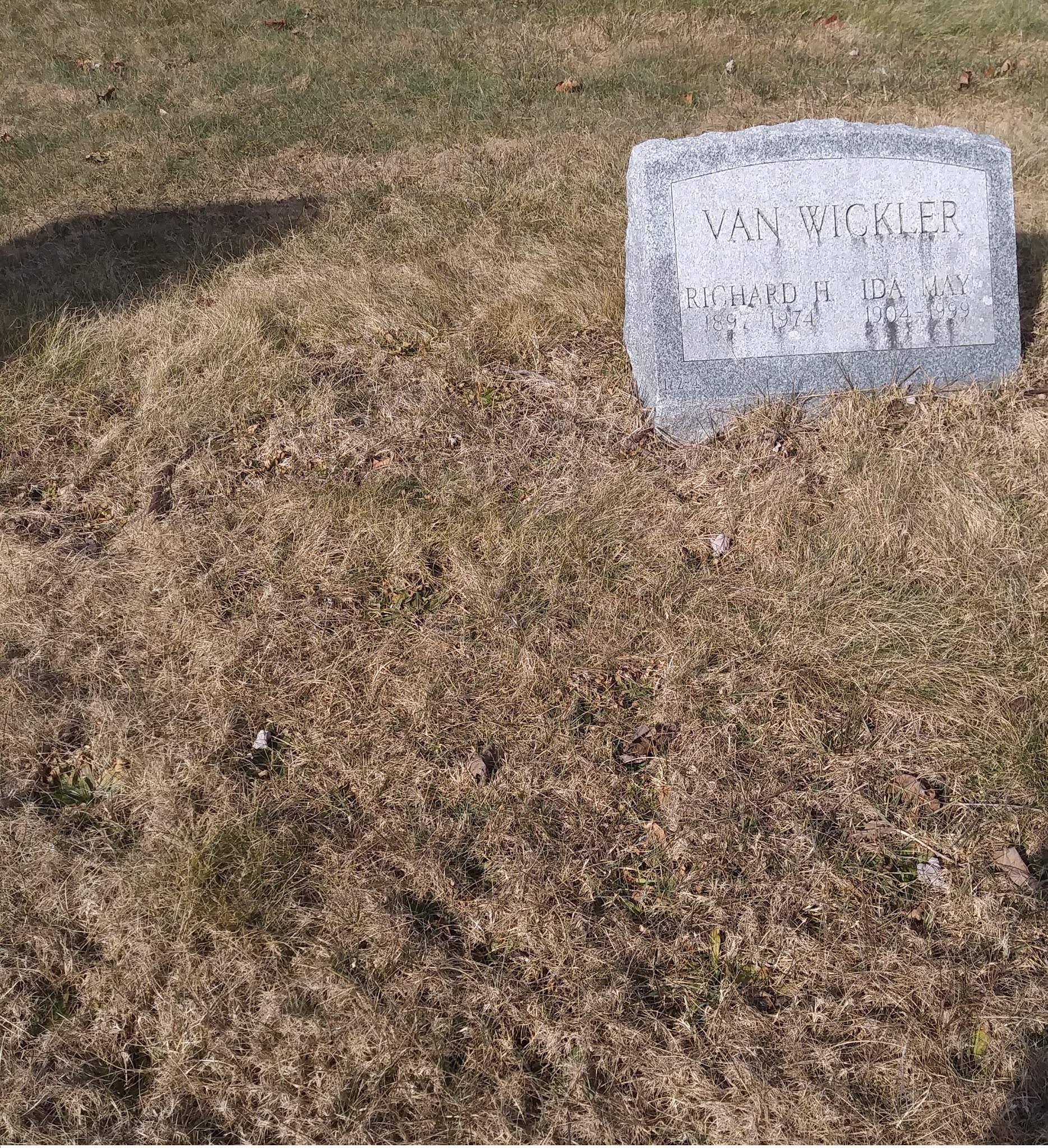 Digging up the Dirt on my Dead People Greenfield Cemetery, Uniondale