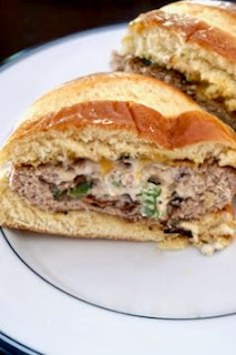 Jalapeño Popper Burger: Savory Sweet and Satisfying Jalapeño Popper Burger: Savory Sweet and Satisfying
