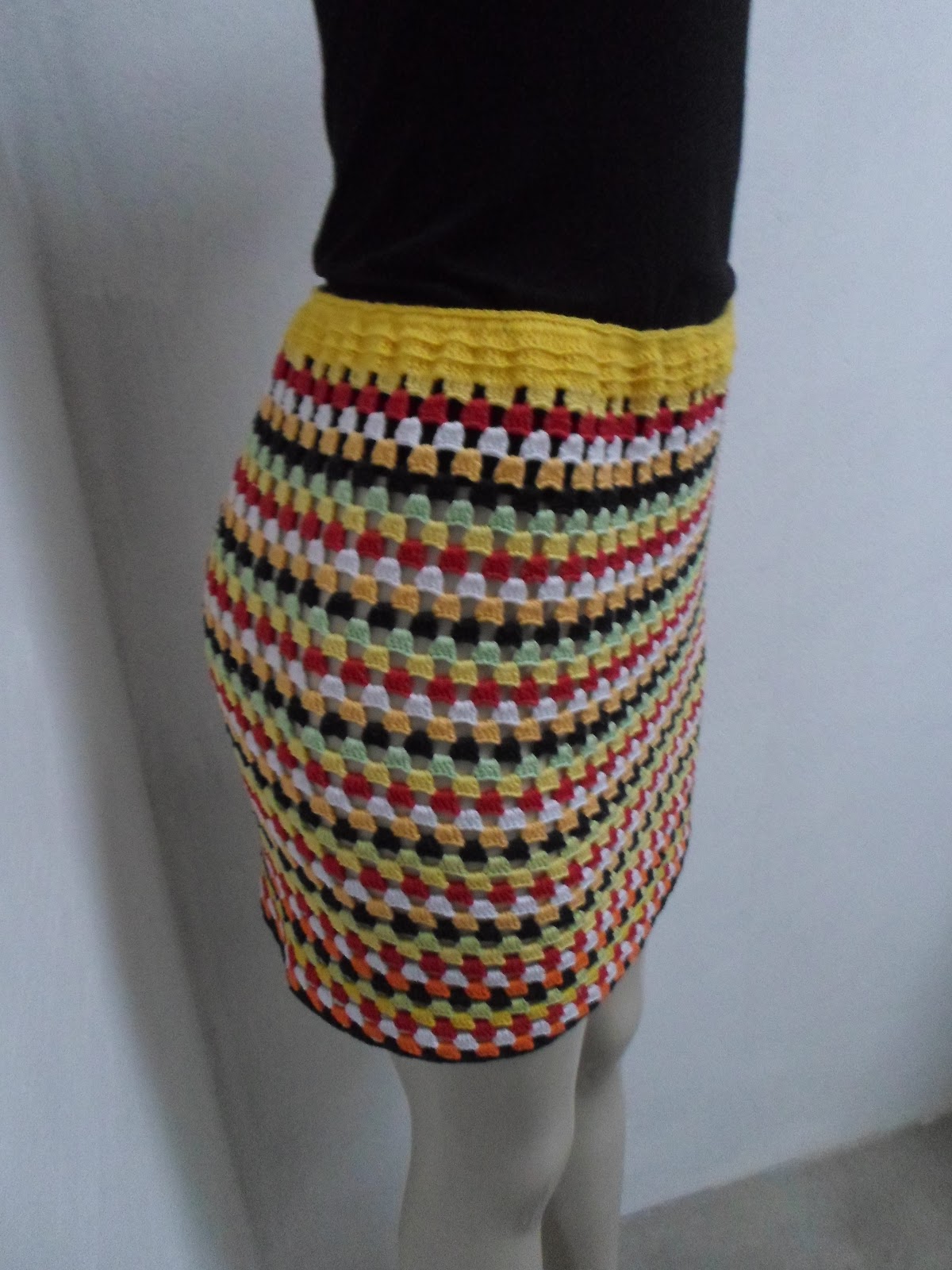 saia croche colorida