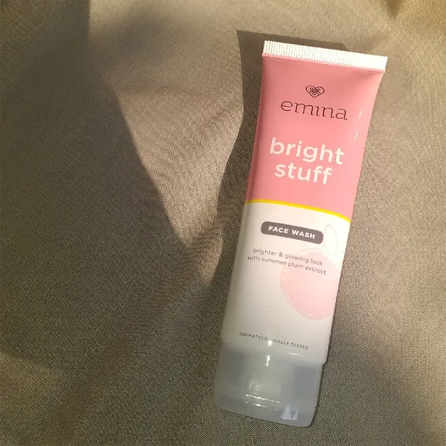 kegunaan Emina Bright Stuff Face Wash