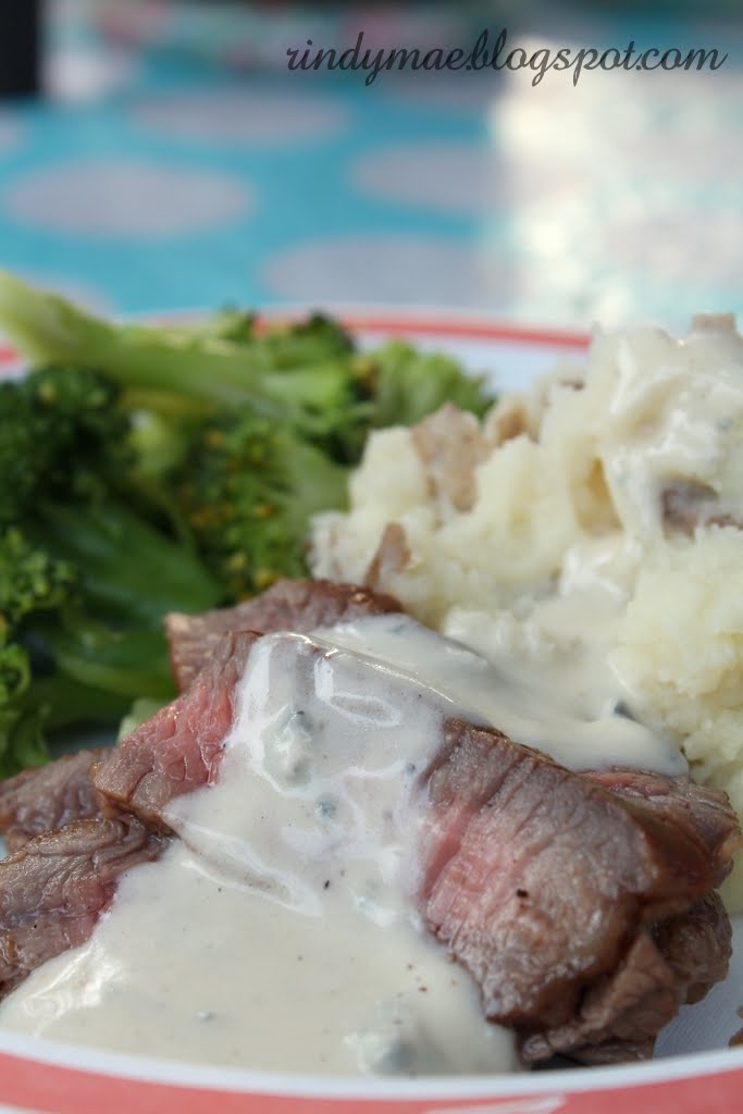 Rindy Mae Grilled TriTip With Blue Cheese Sauce