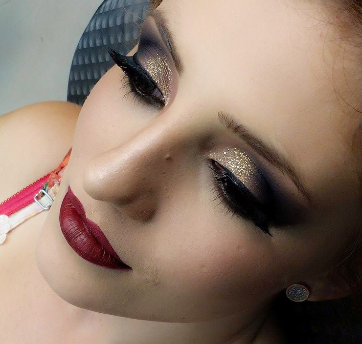 Maquiagem para fotos de formatura Garota Beleza