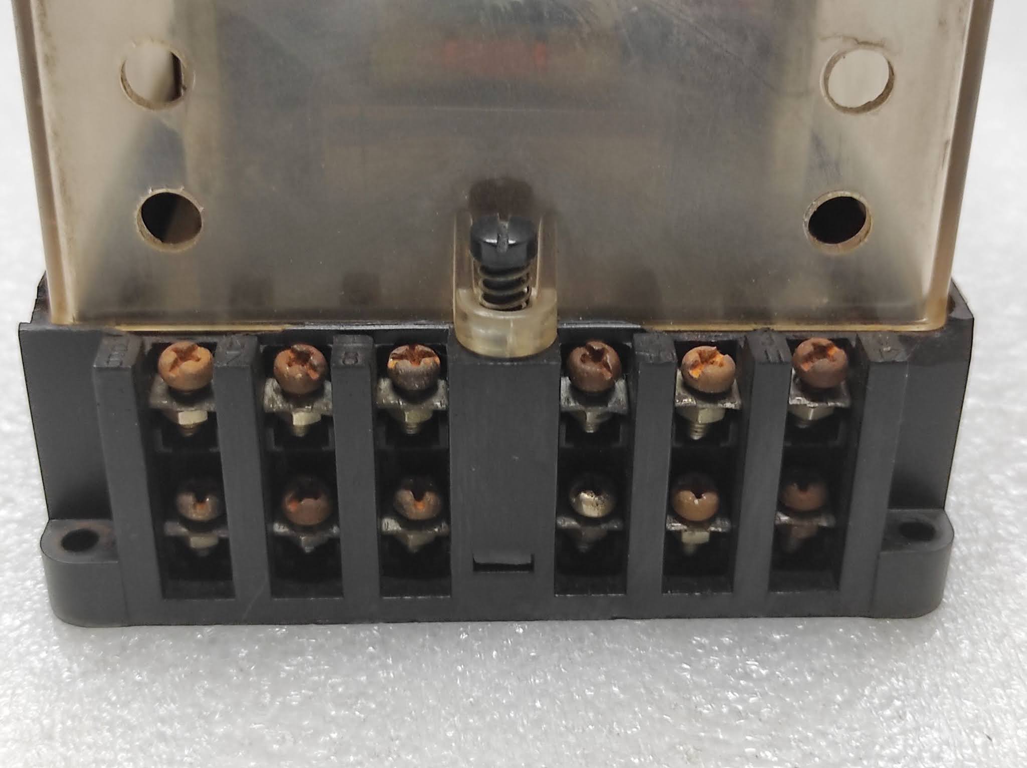 SEGC UN1230 VOLTAGE BALANCE RELAY 94050051