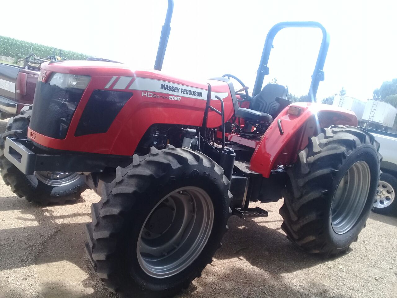 MAQUINARIA AGRICOLA INDUSTRIAL Tractor Massey Ferguson 2660 4x4 Turbo