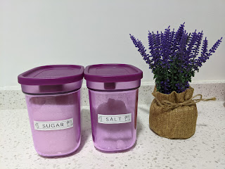 Umami Collection spice container with lavender plant
