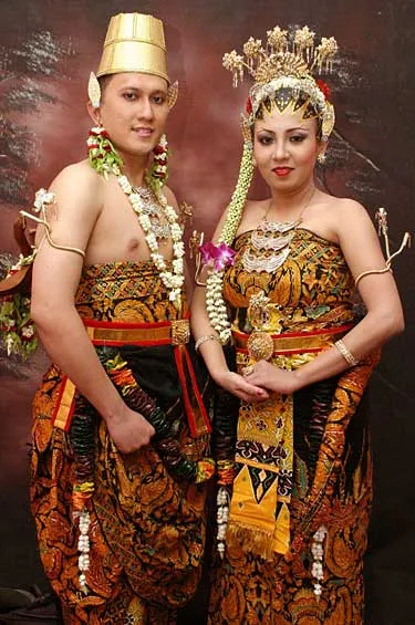 Gambar Pakaian Adat pengantin Yogyakarta