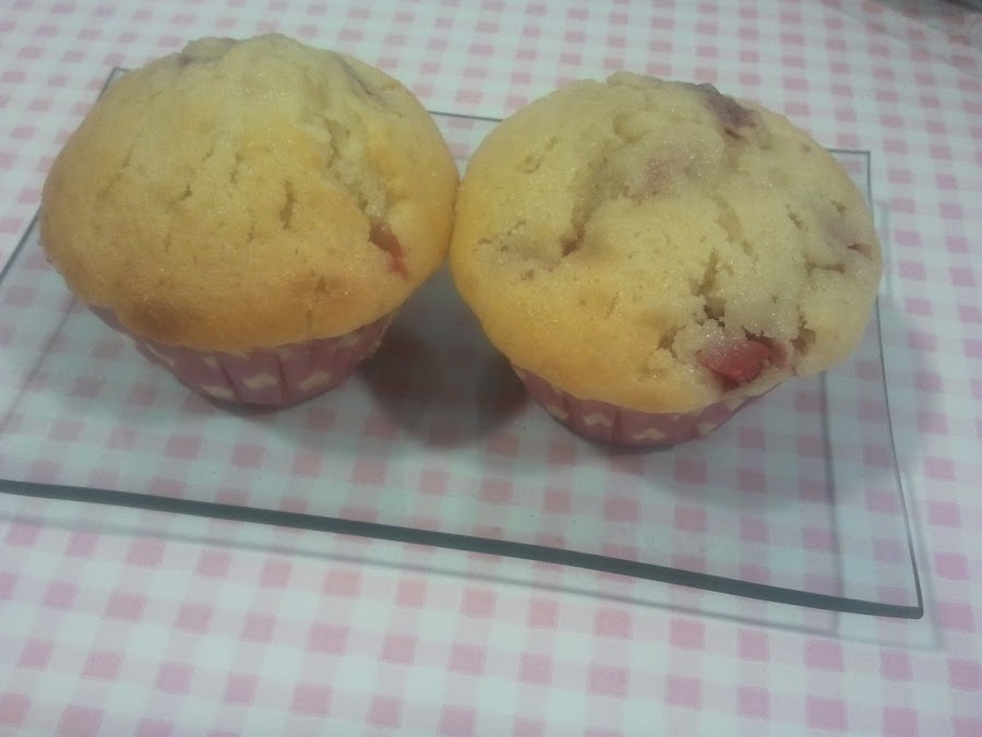 Muffins de chocolate blanco y fresas Cocina