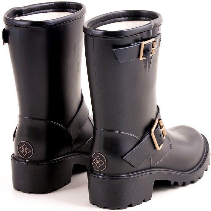 black rain boots