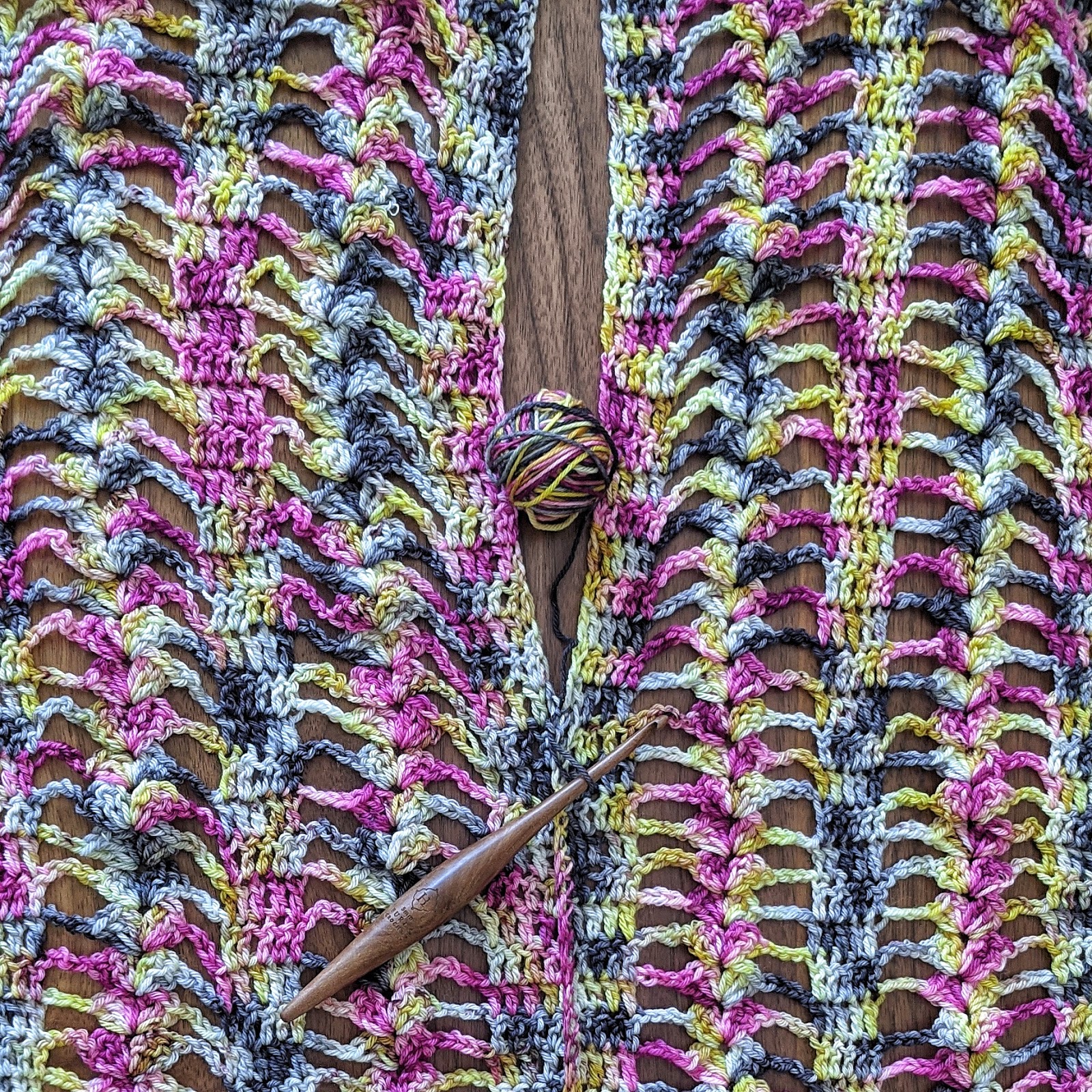 Furls Streamline Wooden Teak Crochet Hooks