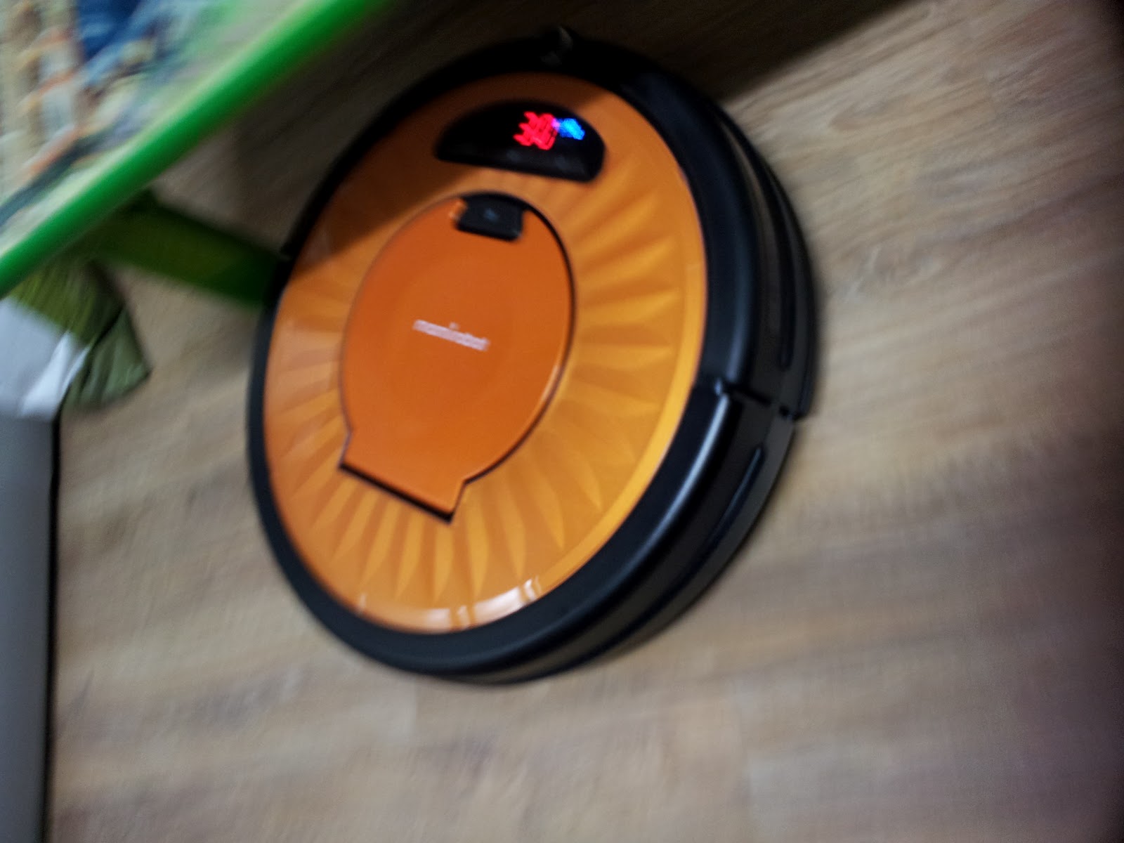 Robotic Vacuum Cleaner mamirobot Orange Color New Pporo Robot Vacuum