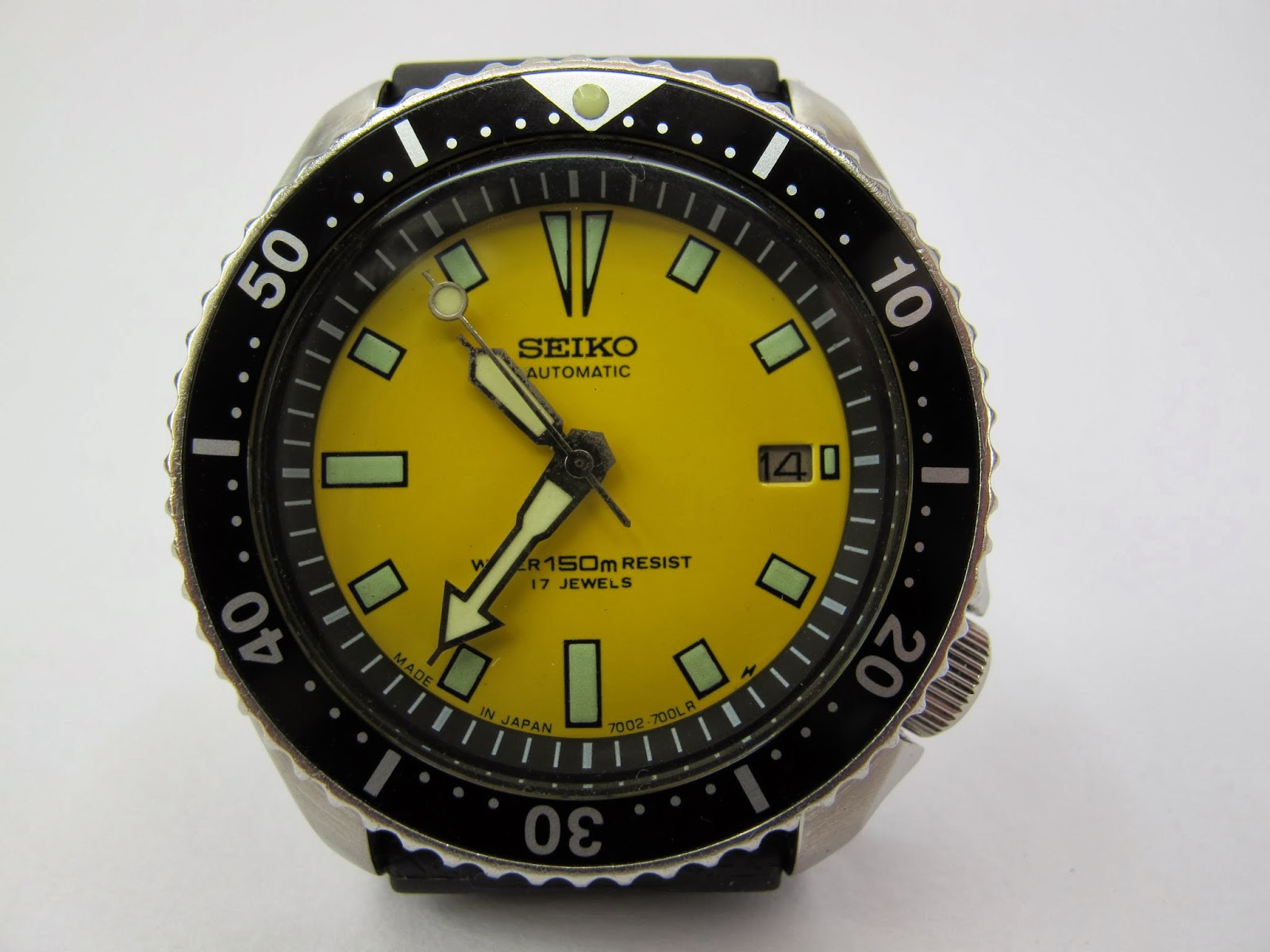 watchopenia: My yellow submarine: Seiko Diver 7002-7000