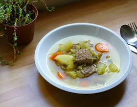 zuppa di carne con verdure