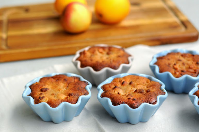 von veganen Küchengelüsten und anderen Dingen...: Apfel-Marzipan-Muffins von veganen Küchengelüsten und anderen Dingen...: Apfel-Marzipan-Muffins