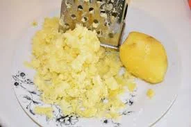 boil-and-grate-the-potatoes