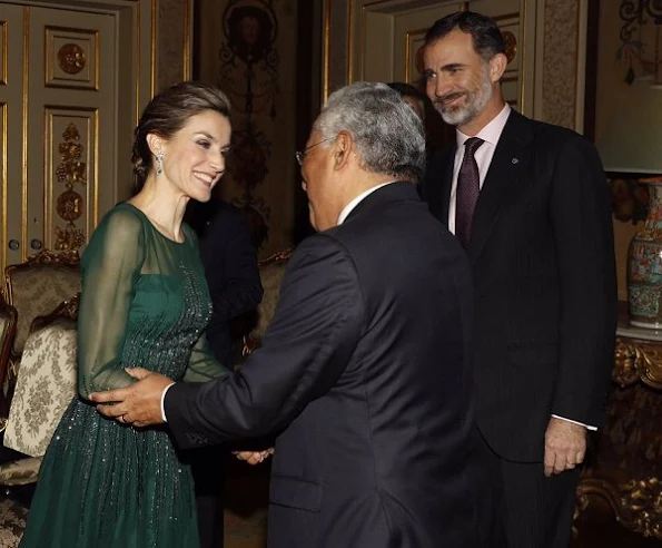 Queen Letizia wears Elie Saab dress - Haute Couture Fall Winter 2013 2014 Collection, Magrit pumps, emerald earring