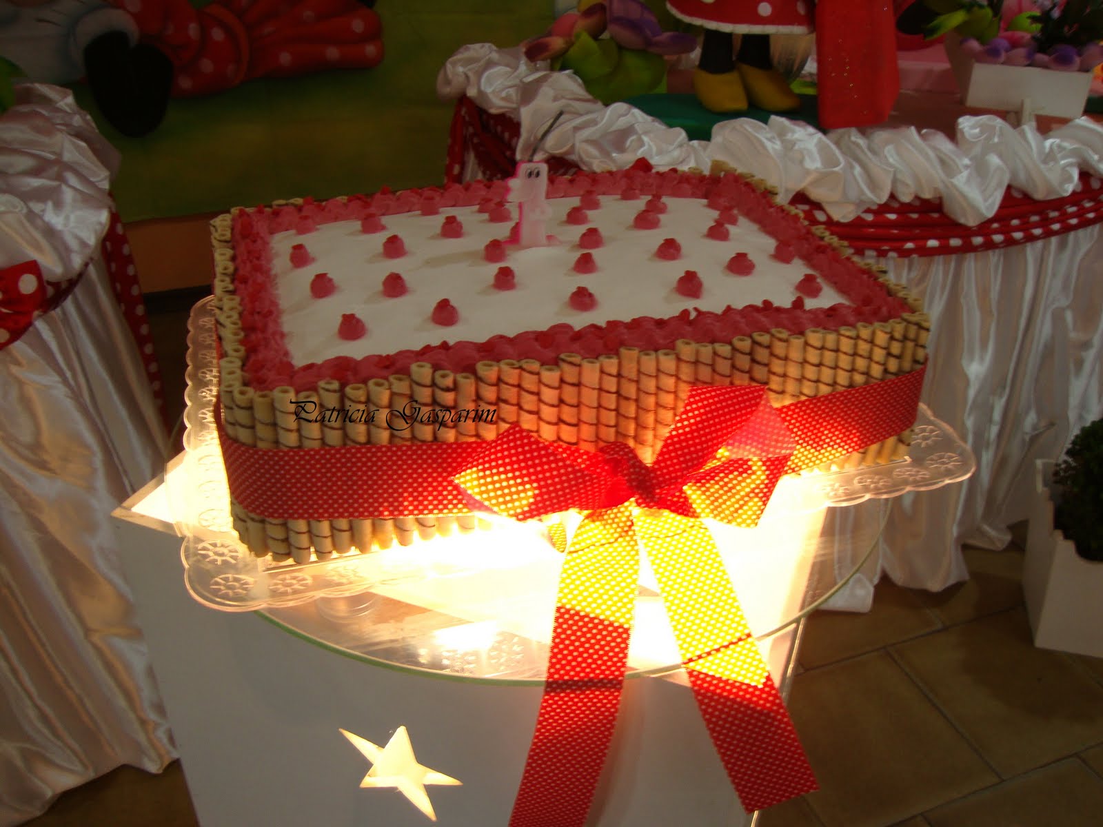 A Confeiteira: Bolo de aniversário de 1 ano da sobrinha Nathália