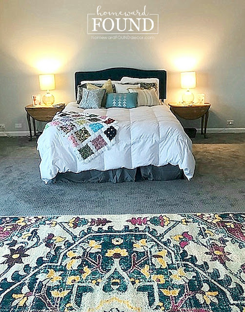 coastal style,color,entertaining,farmhouse style,decorating,room makeovers,colorful home,diy decorating,FREE,spring,makeover,DIY,furniture,color palettes,boho style,grandmillenial style,bathroom decor,powder room decor,farmhouse bathroom,simplified decor,minimalist decor,gallery wall decor,create a gallery wall,wall art