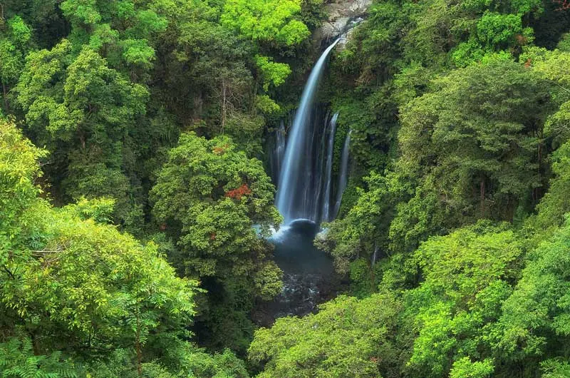 Rute Lokasi Air Terjun Tiu Kelep Waterfalls