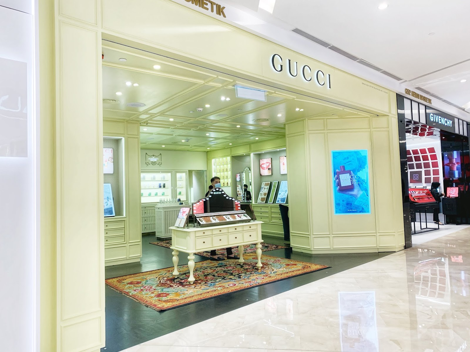 gucci beauty shop