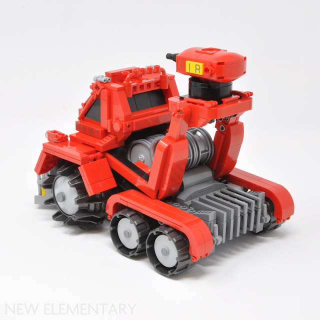 Inthert-LEGO-80007-Iron-Bull-Tank-DSC_04