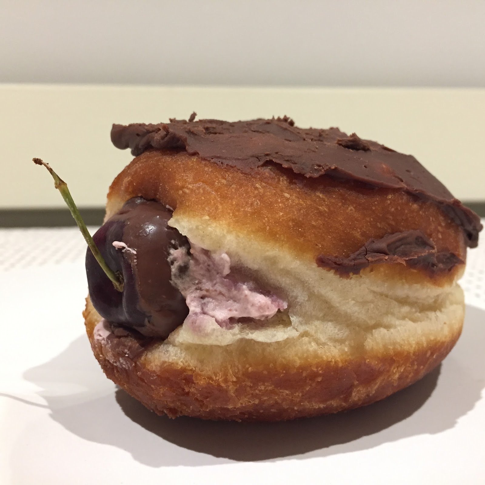 Archived Reviews From Amy Seeks New Treats NEW! Limited Edition Caramel Cookie Doughnut (Greggs)