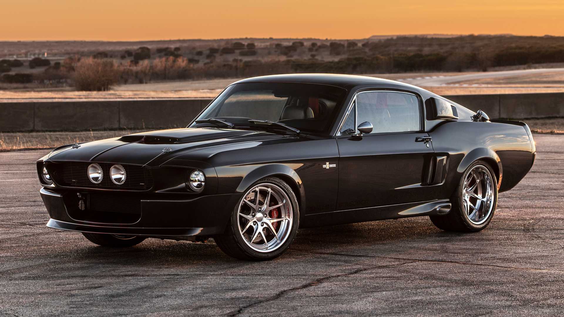 全碳纖維車體 + 604 KW─有什麼車能比這 Shelby GT500CR更有魅力呢?