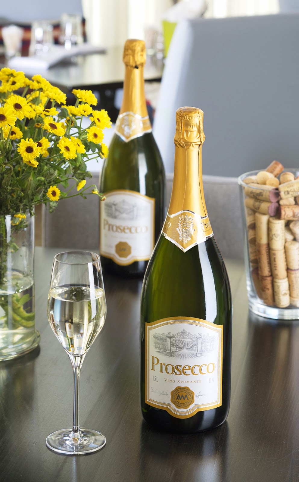 Prosecco on Packaging of the World - Creative Package Design Gallery