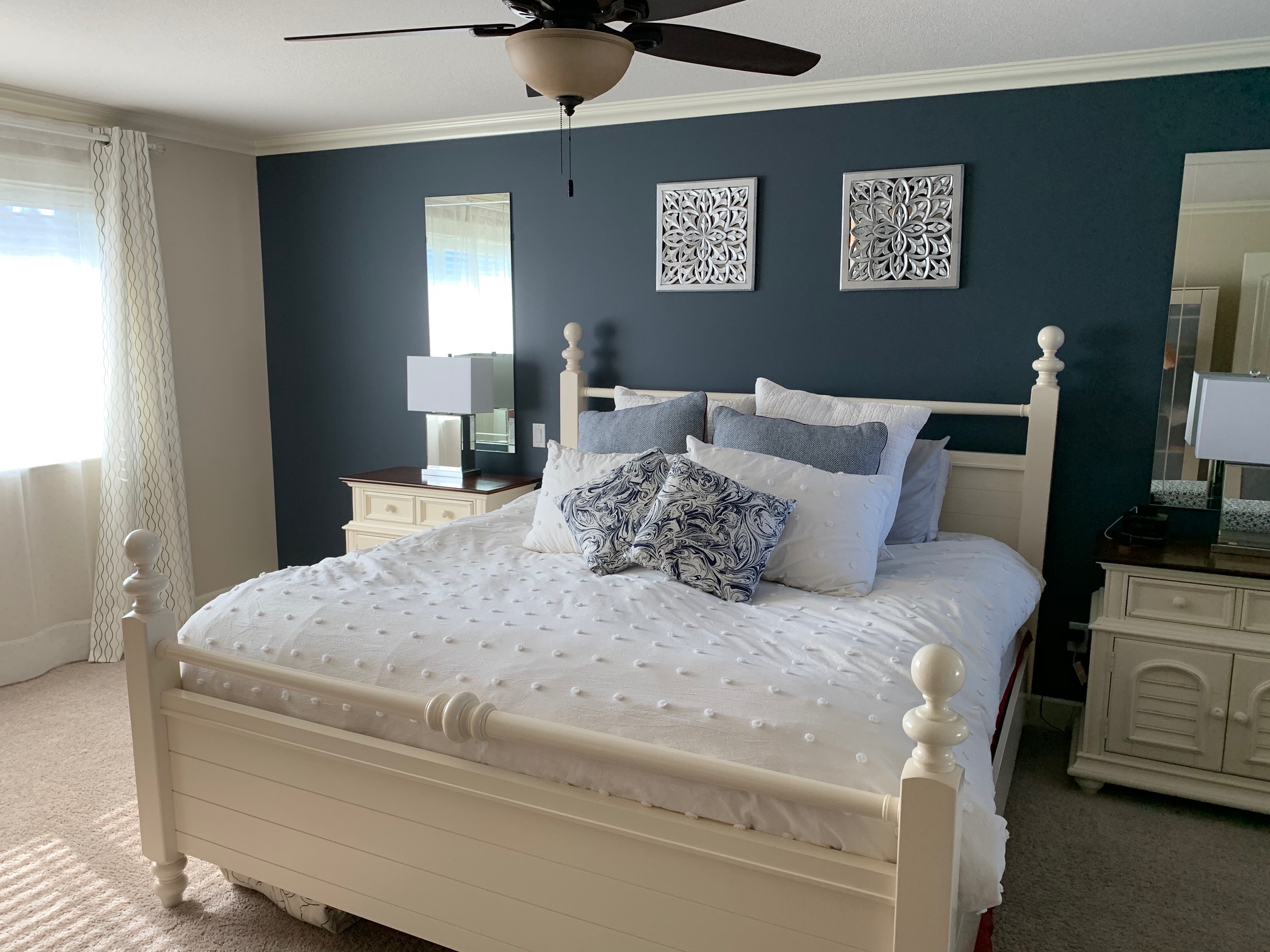 My 5 Favourite Dark Blue Paint Colours by Sherwin Williams