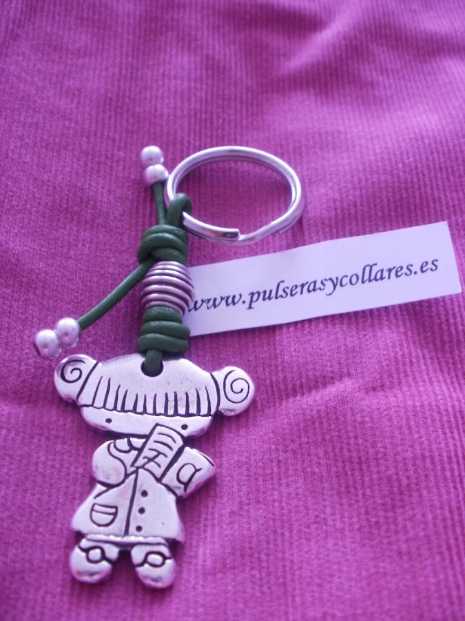 pulseras y collares te presenta artesania en cuero