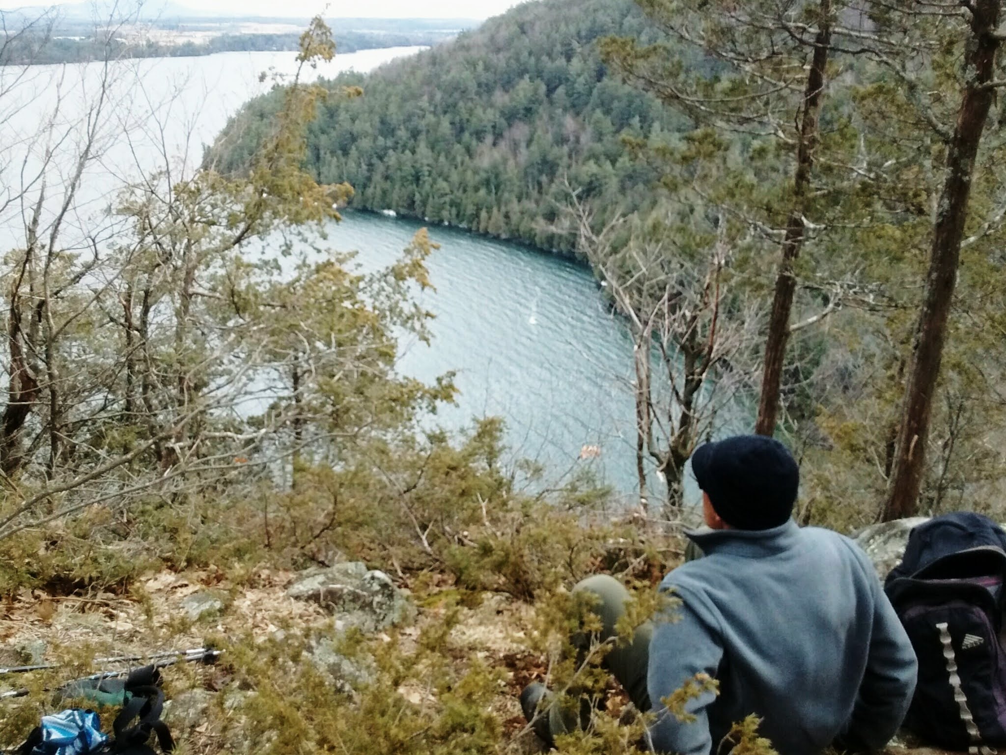 LAKE CHAMPLAIN, SPLIT ROCK WILD FOREST hiking