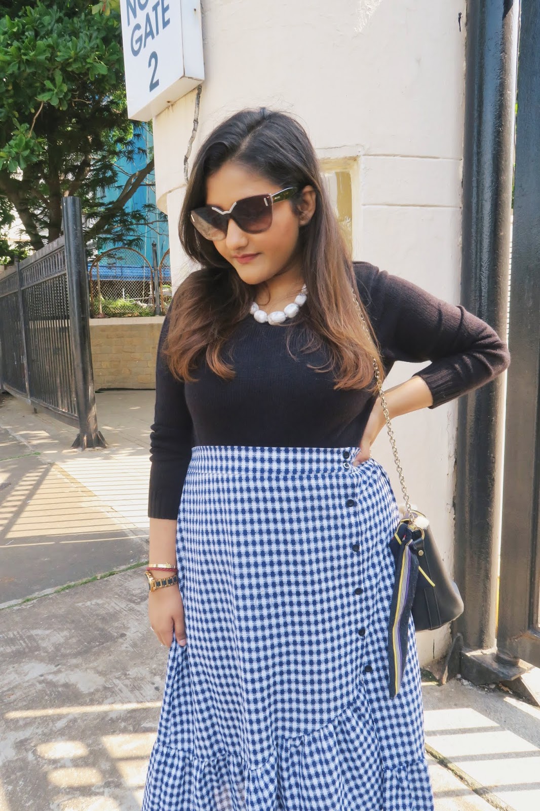 HOW TO USE SUMMER CLOTHES IN WINTER