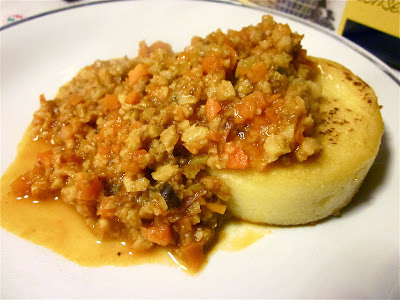 polenta abbrustolita & ragù di seitan