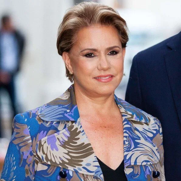 Grand Duchess Maria Teresa wore Emilio Pucci printed silk crepe de chine blazer azure in blue and black trousers