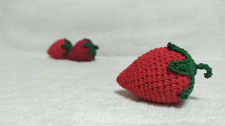 PATRON GRATIS FRESA AMIGURUMI 33811